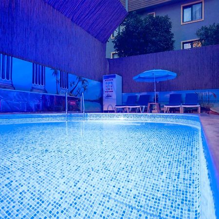 Microyal Hotel Antalya Exteriör bild